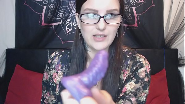 Camgirl Unboxing BAD DRAGON Package! New cum tube Dildo! BBW with Tattoos